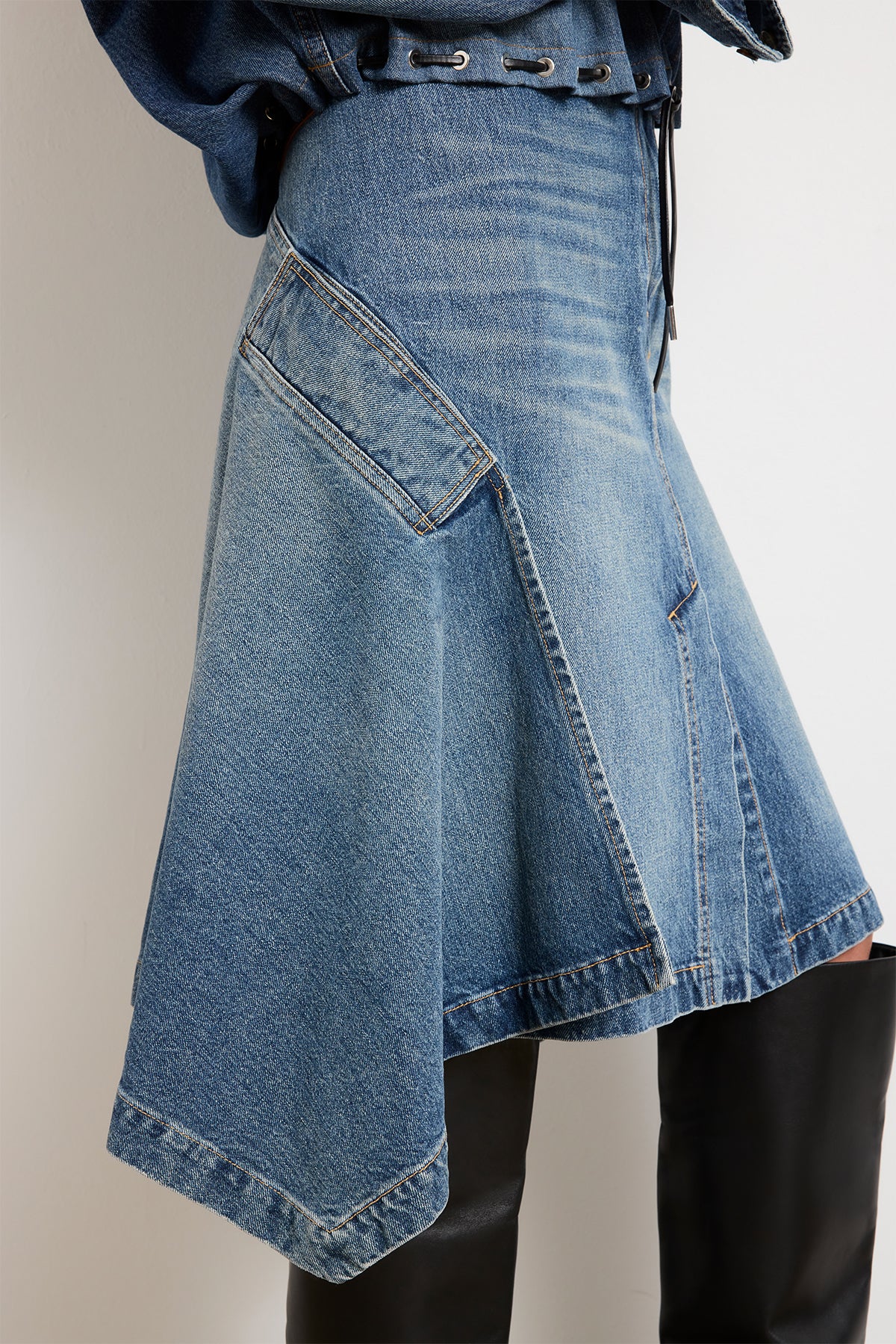 The Frankie Denim Skirt in Dakota Wash