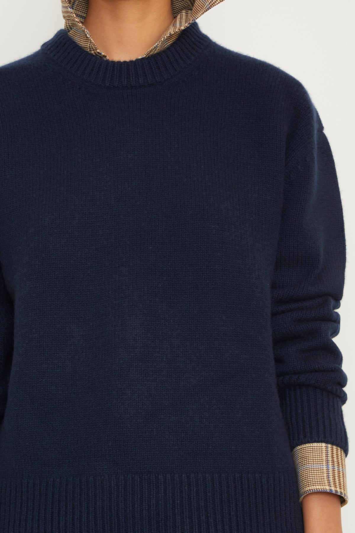 The Joanna Cashmere Crewneck in Navy