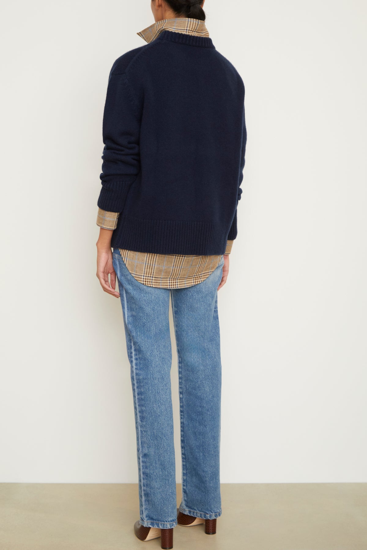 The Joanna Cashmere Crewneck in Navy