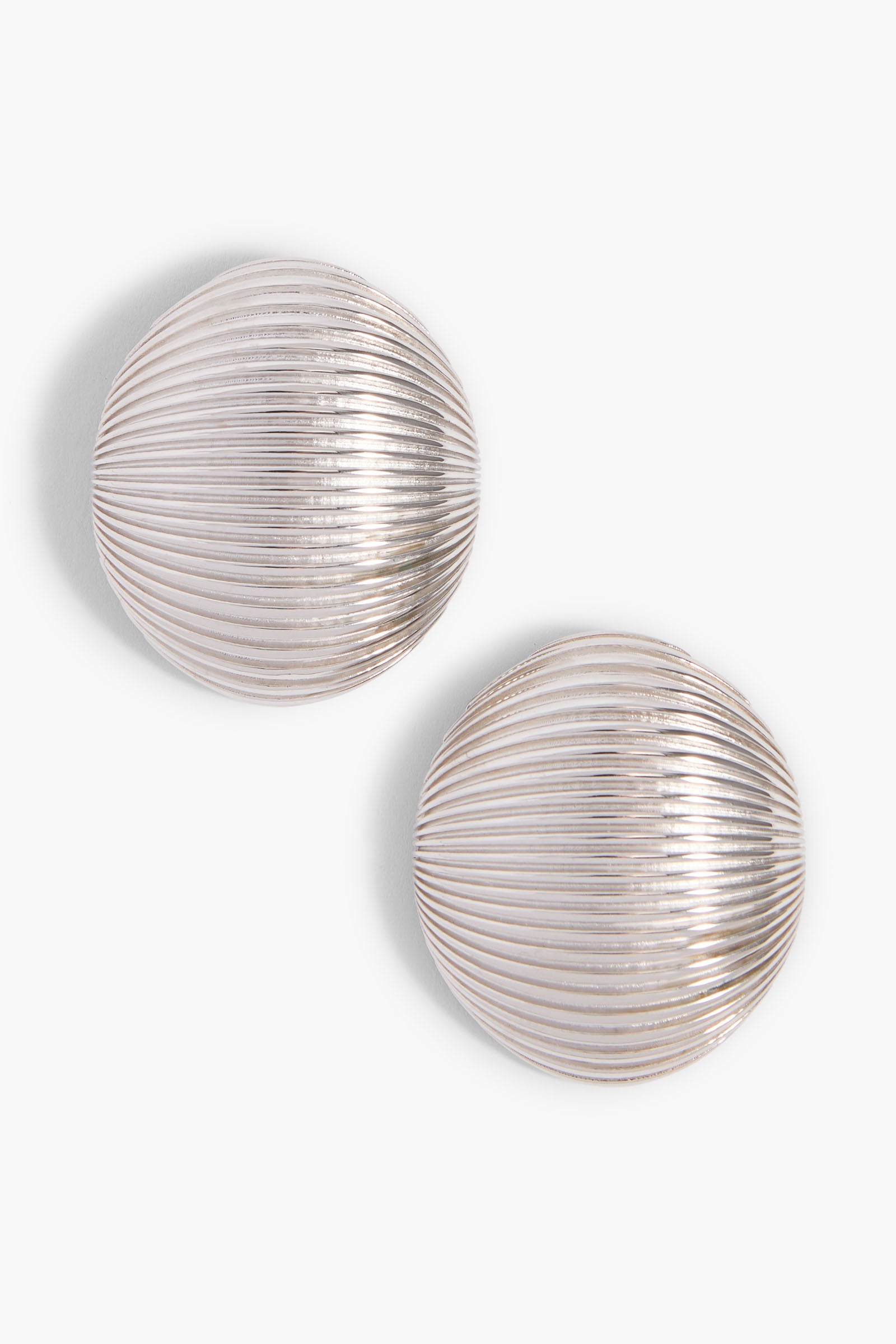 The Mali Jumbo Fluted Stud Earrings in Silver