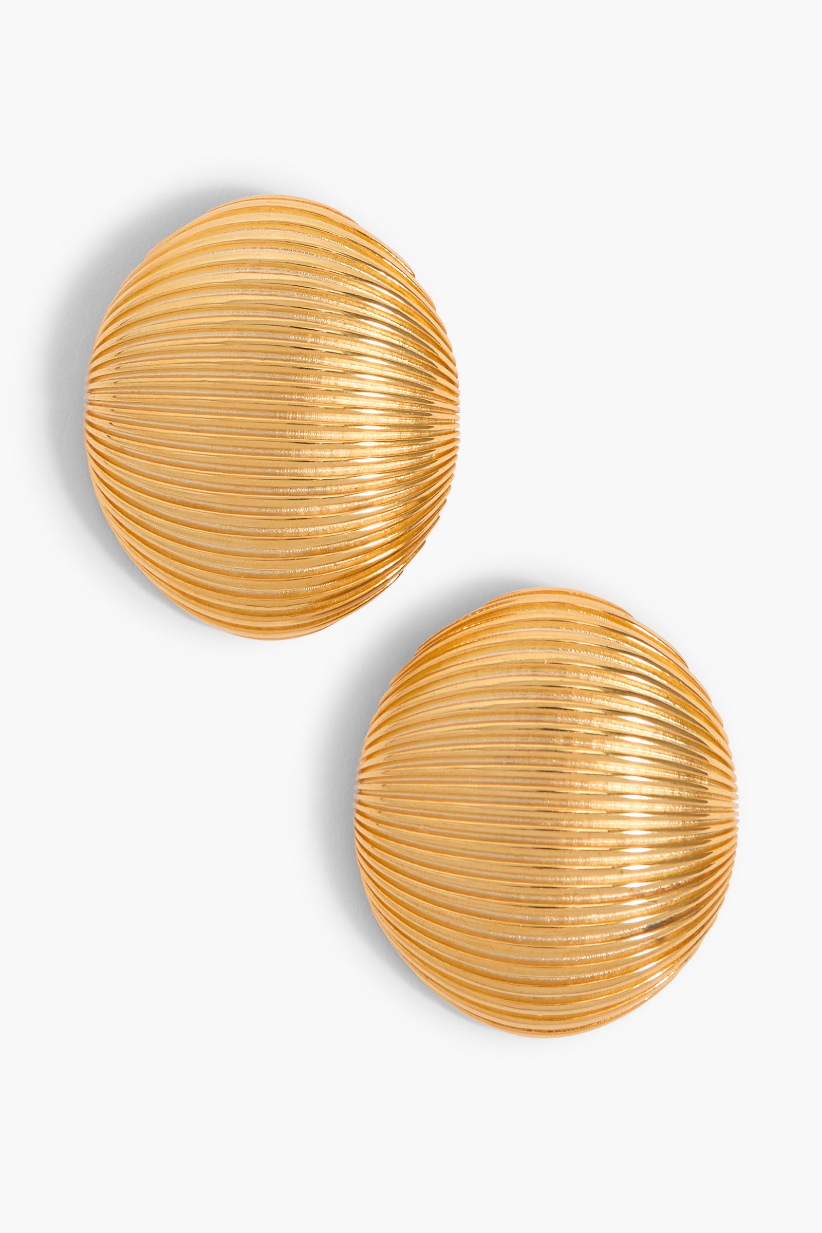 The Mali Jumbo Fluted Stud Earrings in Gold