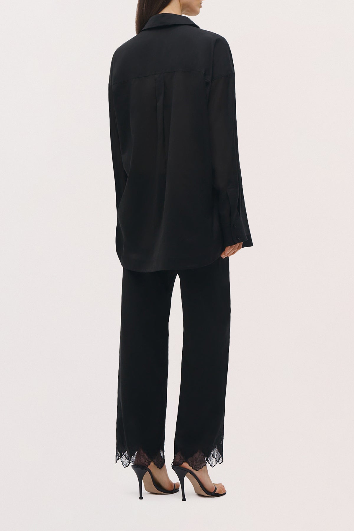 Back view of the Wilder Pant in Black.