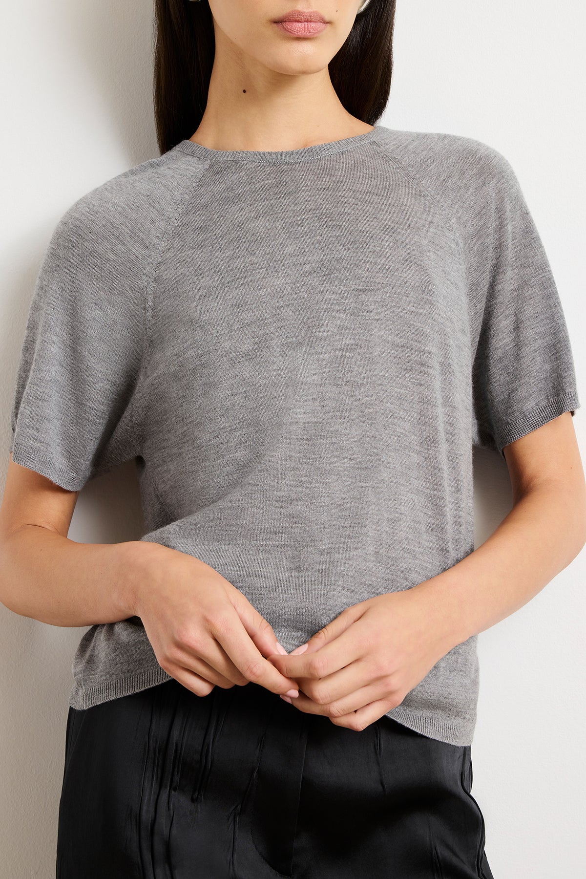 The Lee Classic Cashmere Tee in Heather Grey