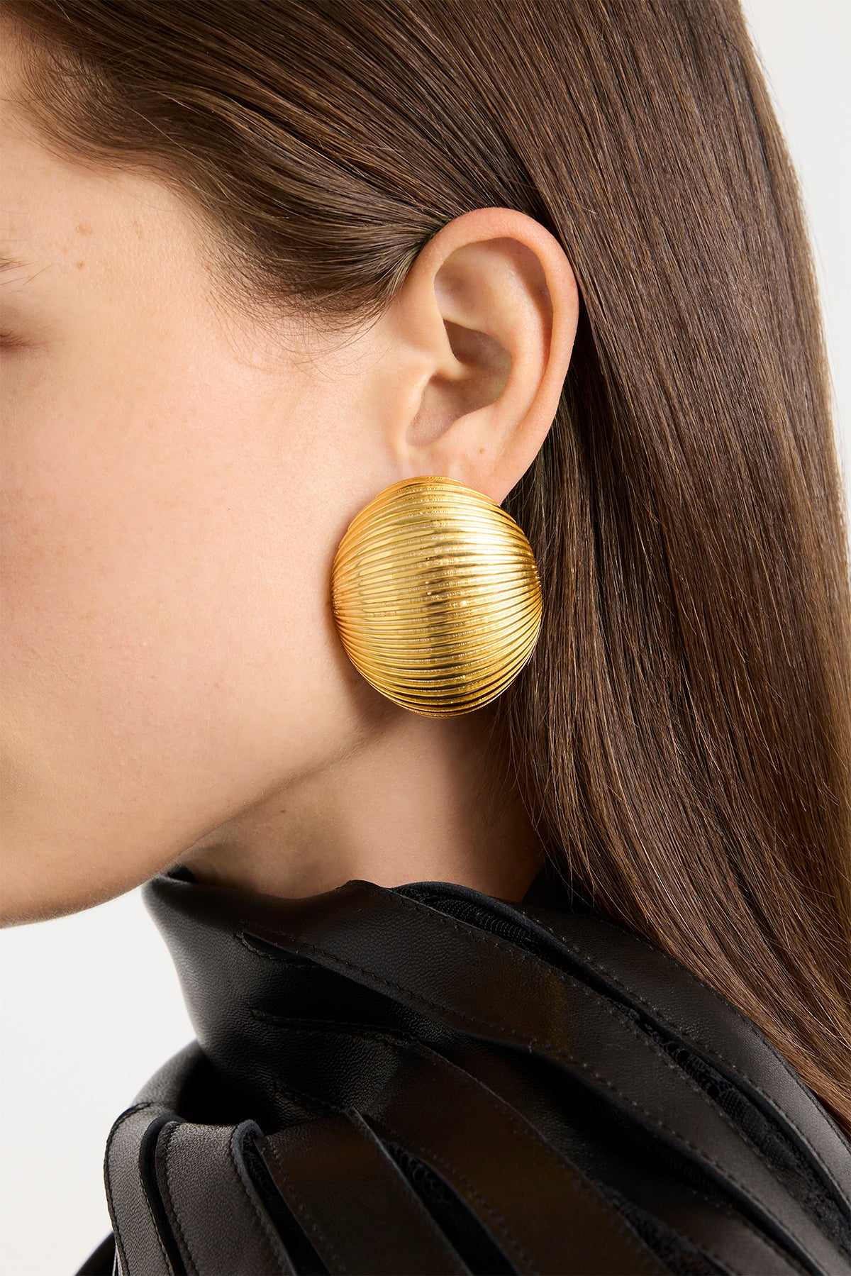 The Mali Jumbo Fluted Stud Earrings in Gold