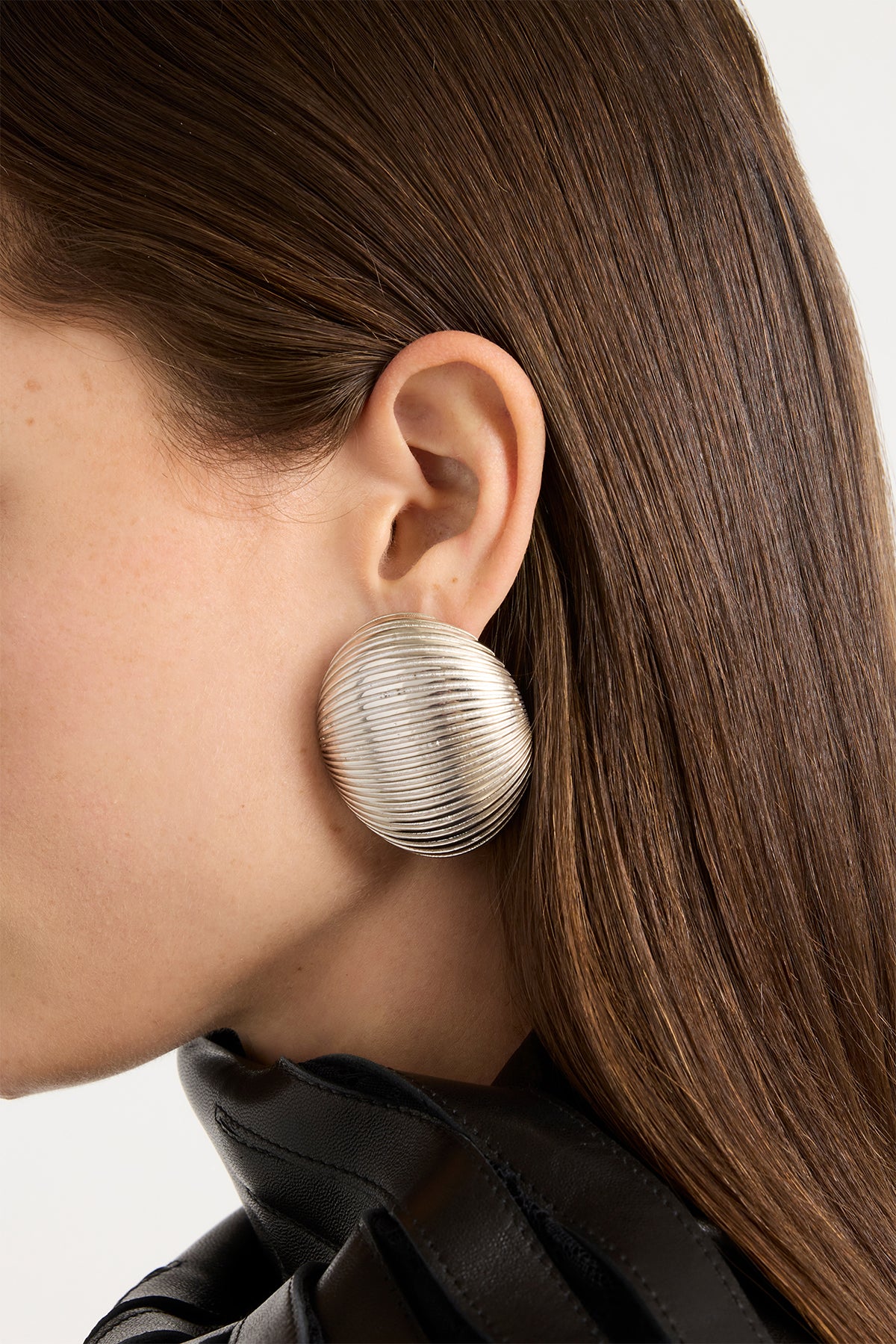 The Mali Jumbo Fluted Stud Earrings in Silver