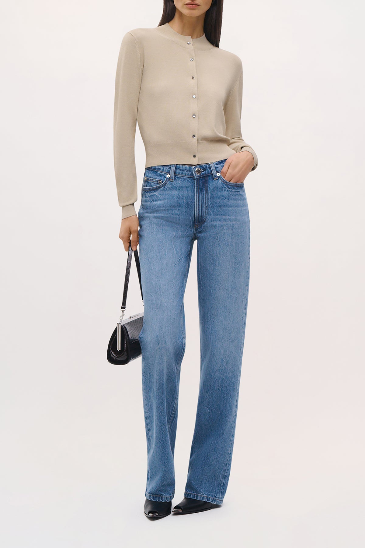 Front view of the Lowry Jean in Lightblue.