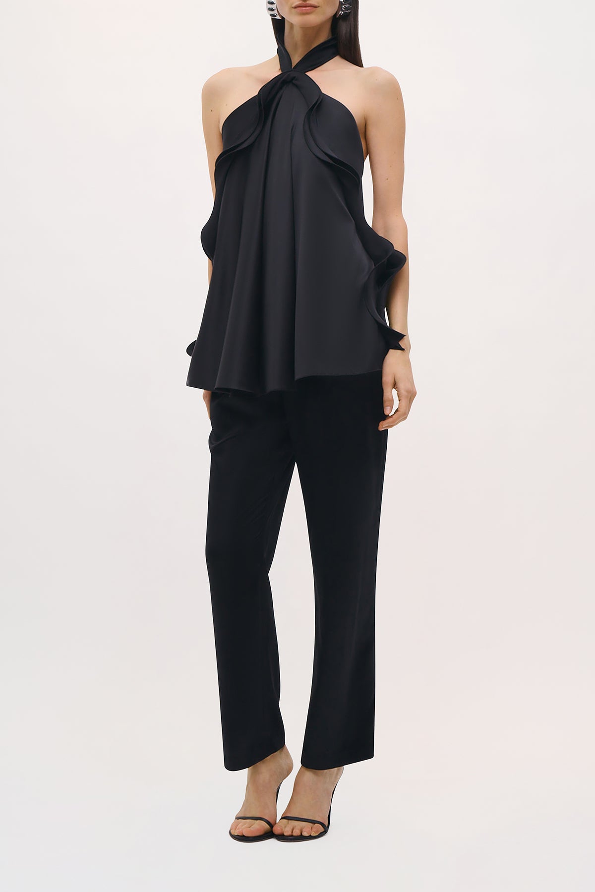 Side view of the Conley Top in Black.